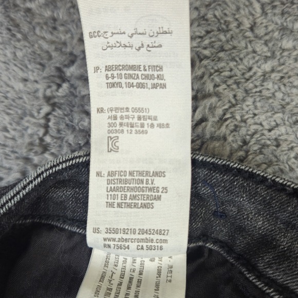 Hollister‎ Jeans Womens 11R 30x31 High Rise Flare Distressed Hem Stretch Denim - Picture 4 of 9